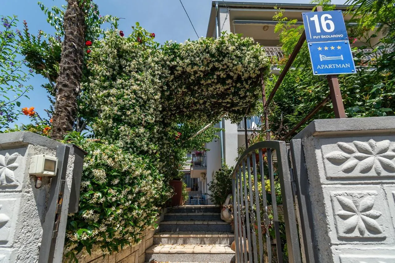 Apartments With A Parking Space Lovran, Opatija - 2342  Lovran