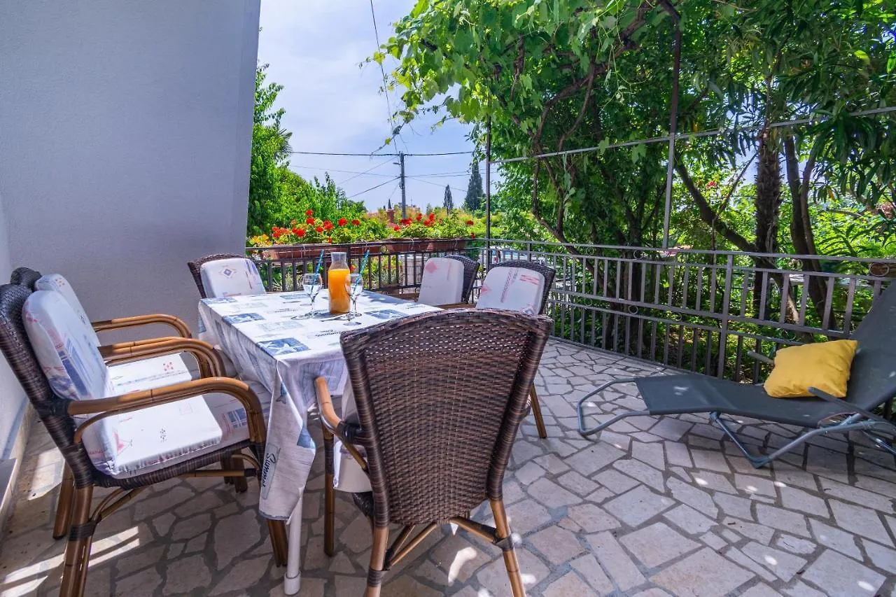 Apartments With A Parking Space Lovran, Opatija - 2342