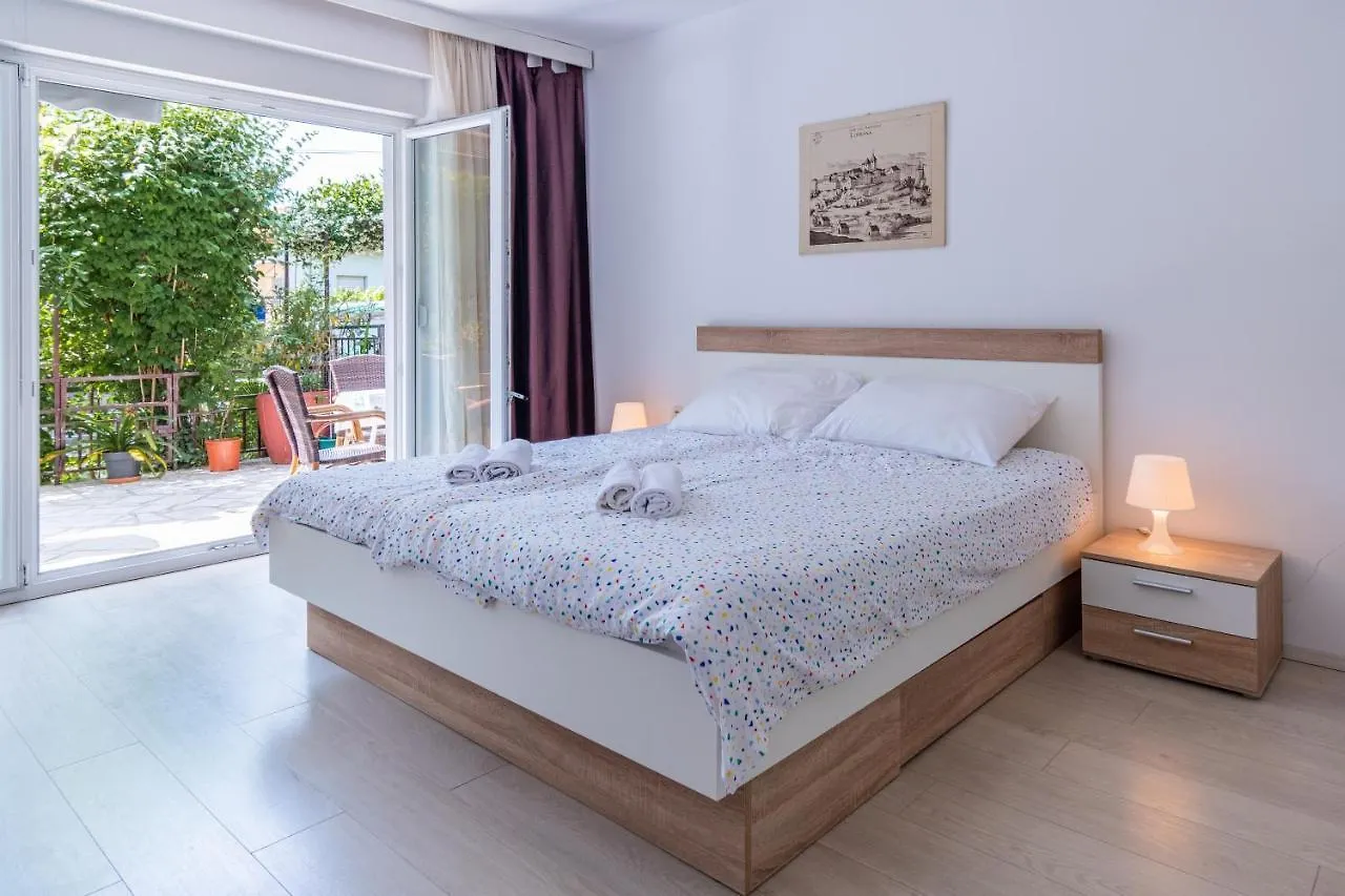 Apartments With A Parking Space Lovran, Opatija - 2342